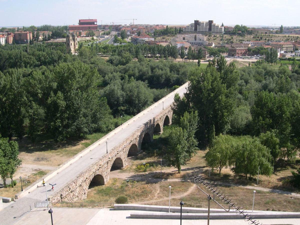 Apartamento Ribera Del Puente سلامنكا المظهر الخارجي الصورة