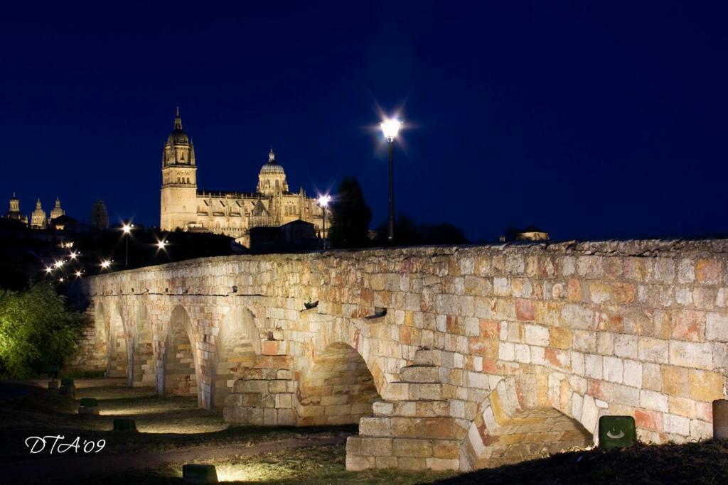 Apartamento Ribera Del Puente سلامنكا المظهر الخارجي الصورة